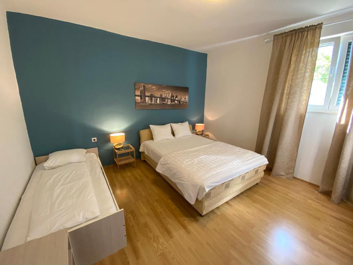 Apartmani Lu Biograd Na Moru Exterior foto