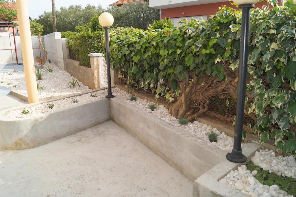 Apartmani Lu Biograd Na Moru Exterior foto